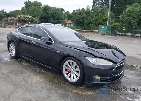2016 Tesla Model S 90D/P100D/P85D/P90D z USA, uszkodzony, nr VIN 5YJSA1E40GF136499